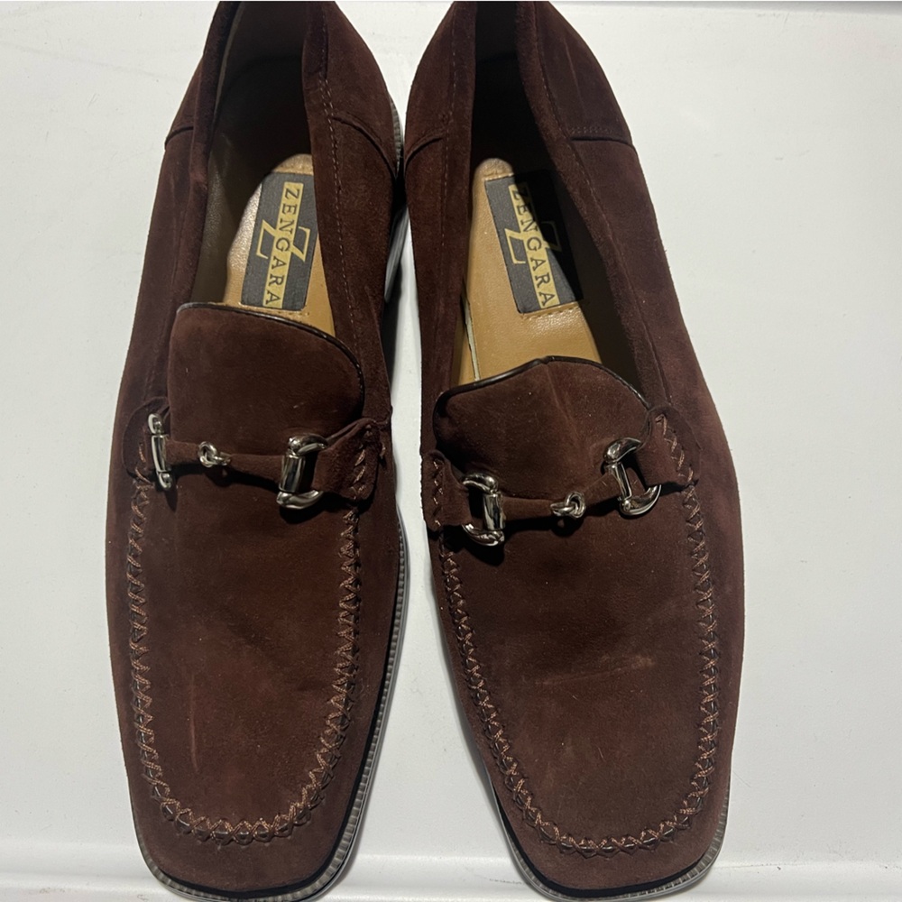 Zengara Men’s Brown Suede Loafers with Silver Detailing - Picture 3 of 8